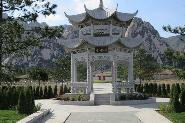 北京长安园骨灰林