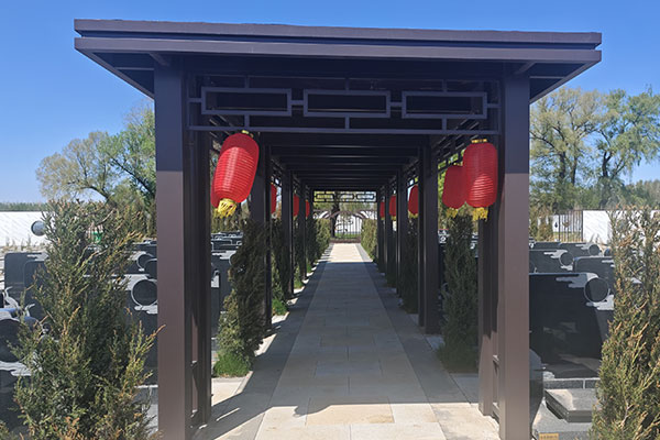 沈阳龙凤寝园公墓——天然美景，实惠之选，打造温馨缅怀之所！