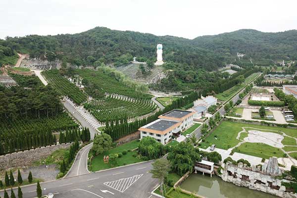 沈阳大河贝墓园